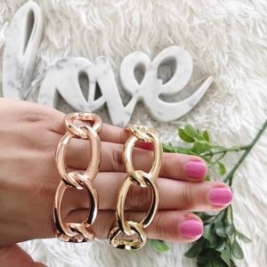◦ Gold & rose gold hinged bangles (set of 2) ◦